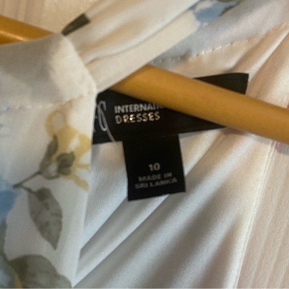 Women’s Floral Maxi Dress (wedding guest) - Picture 6 of 8